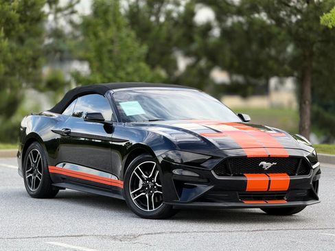 Used 2020 Ford Mustang Premium RWD image 13