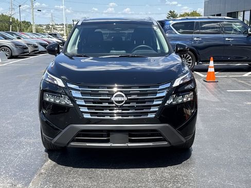 Certified 2026 Nissan Rogue SV w/ SV Premium Package FWD image 12