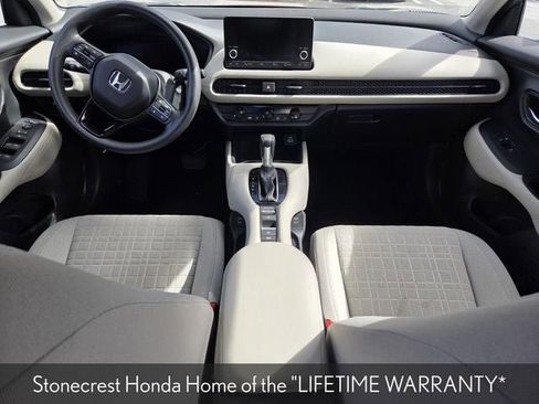 Used 2025 Honda HR-V LX image 9