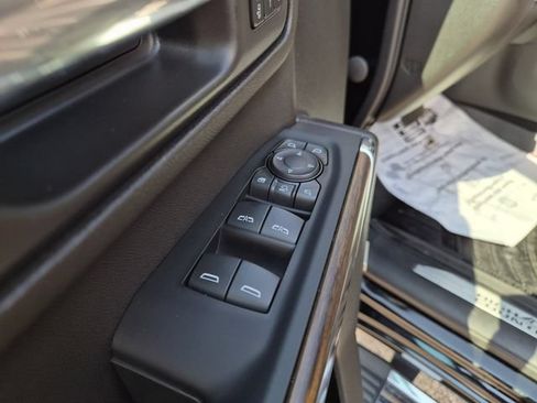 Used 2023 Chevrolet Silverado 2500 High Country w/ Z71 Off-Road Package AWD/4WD image 13