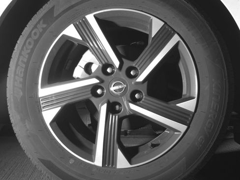 Used 2025 Nissan Sentra SV image 15