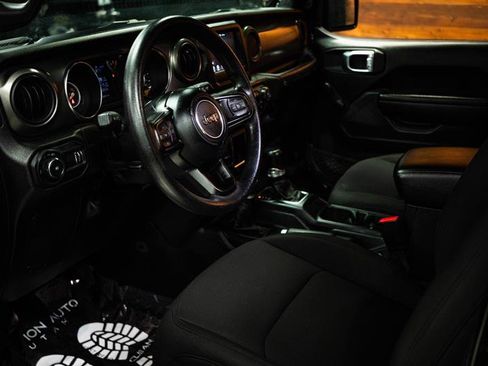 Used 2023 Jeep Wrangler Unlimited Sport AWD/4WD image 8
