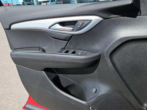 New 2026 Buick Envision Avenir image 14