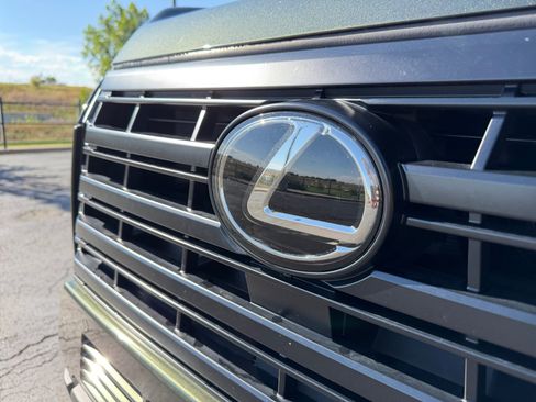 Used 2024 Lexus GX 550 w/ Cold Area Package AWD/4WD image 22