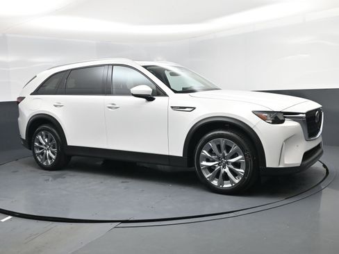 New 2026 MAZDA CX-90 Plug-In Hybrid w/ Preferred image 2