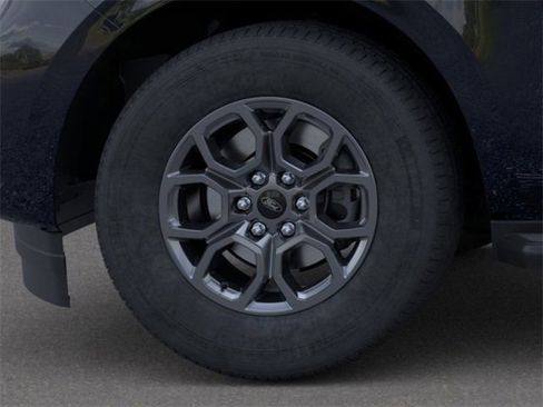 New 2025 Ford Expedition Active image 19