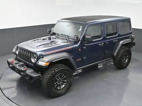 Used 2025 Jeep Wrangler Unlimited Rubicon w/ XTREMEE 35" Tire Package AWD/4WD image 29