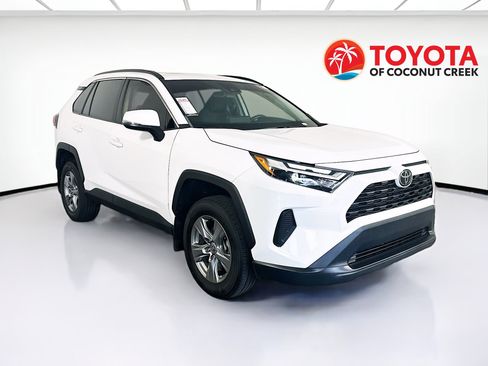 Used 2024 Toyota RAV4 XLE w/ Convenience Package FWD image 1