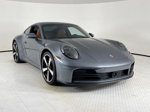 Certified 2025 Porsche 911 Carrera RWD image 9