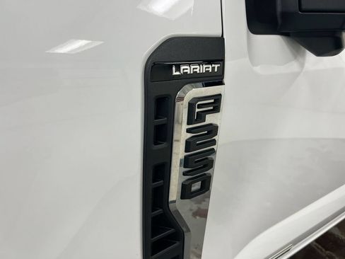 Used 2024 Ford F250 Lariat AWD/4WD image 26