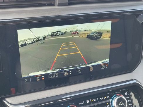 New 2026 GMC Sierra 1500 AT4 w/ AT4 Premium Package AWD/4WD image 18