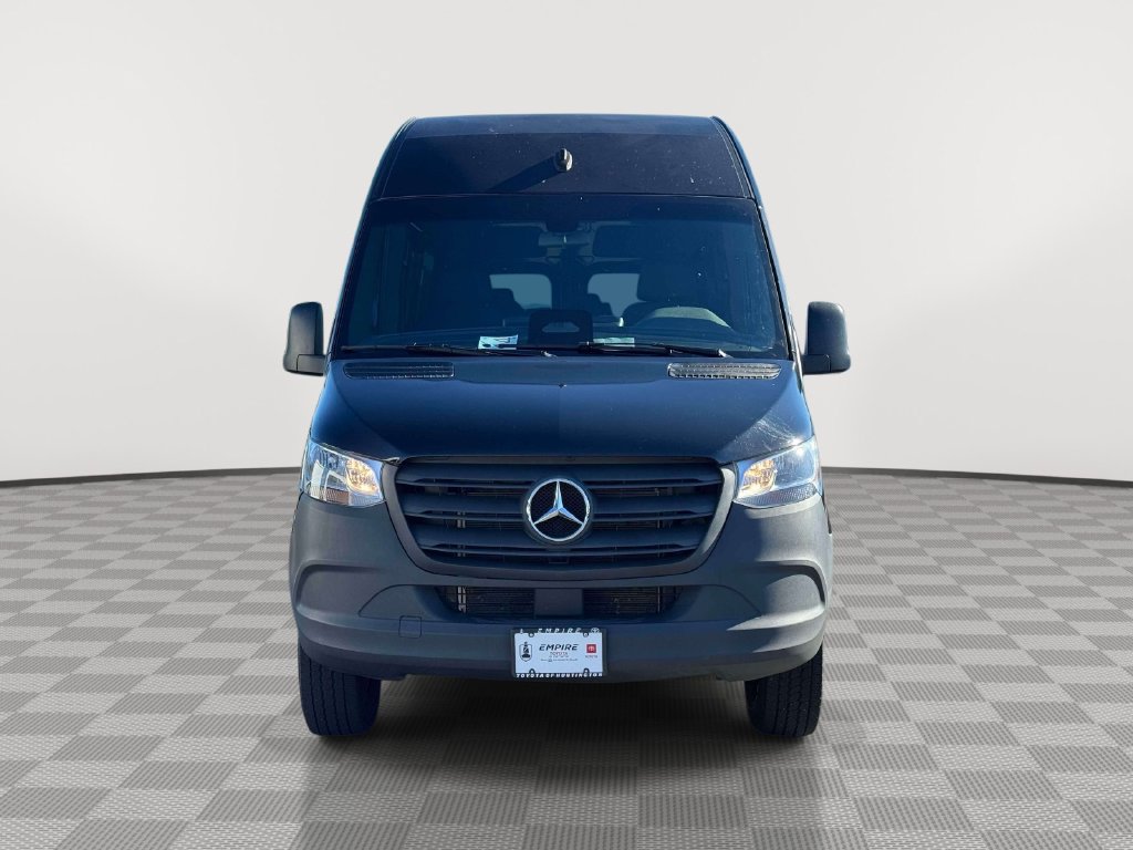 Used 2025 Mercedes-Benz Sprinter 2500 image 2