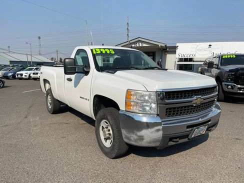 Used 2008 Chevrolet Silverado 2500 W/T AWD/4WD image 1