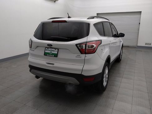 Used 2018 Ford Escape SE w/ Ford Safe & Smart Package FWD image 7