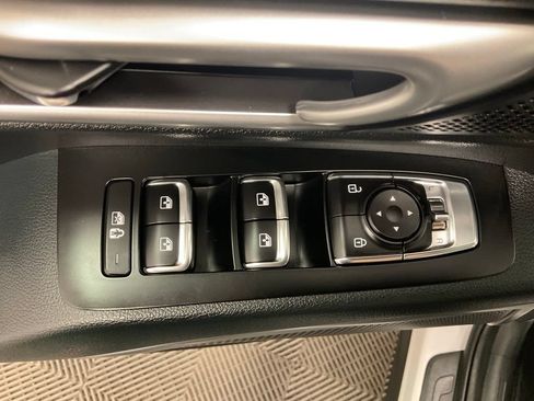 Used 2025 Kia Telluride S AWD/4WD image 18