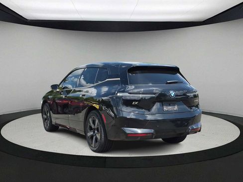 Used 2024 BMW iX xDrive50 w/ Premium Package AWD/4WD image 6