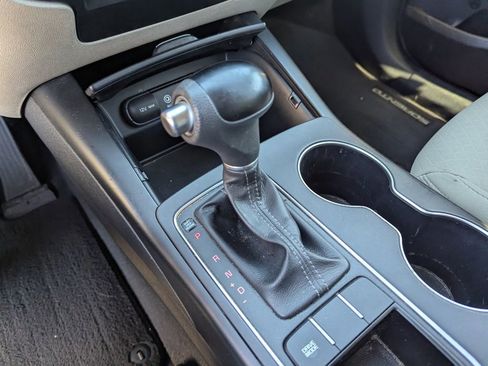 Used 2018 Kia Sorento LX image 23