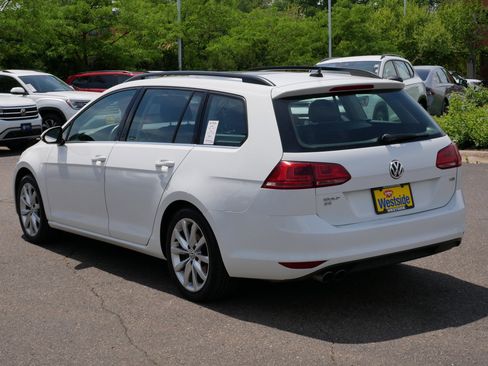 Used 2016 Volkswagen Golf SE w/ Lighting Package FWD image 5