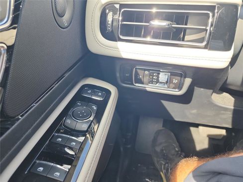 New 2026 Lincoln Aviator Reserve image 34