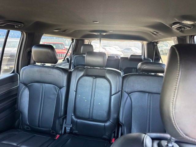 Used 2024 Jeep Wagoneer L Series II w/ Flexible Seating Group AWD/4WD image 10