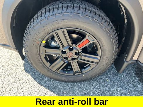 Certified 2025 Nissan Rogue SV image 27