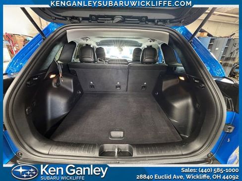 Used 2021 Jeep Cherokee Trailhawk AWD/4WD image 21