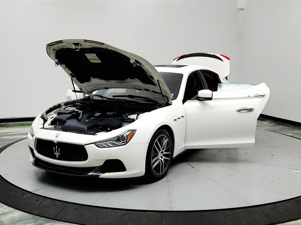 Used 2016 Maserati Ghibli RWD image 9