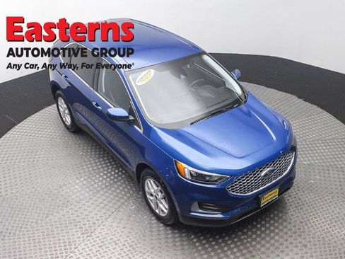 Used 2023 Ford Edge SEL AWD/4WD image 3