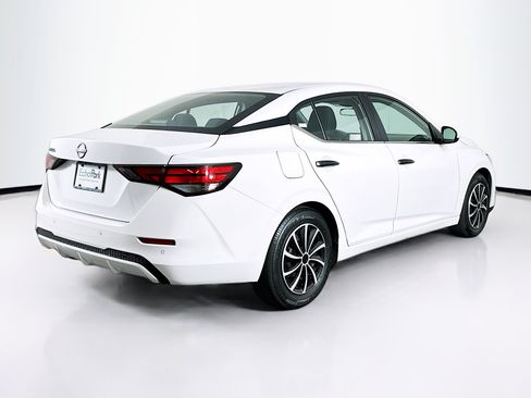 Used 2025 Nissan Sentra S FWD image 9