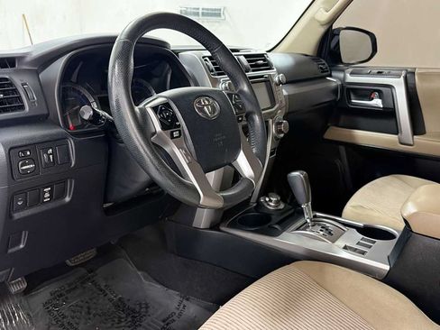 Used 2018 Toyota 4Runner SR5 AWD/4WD image 12