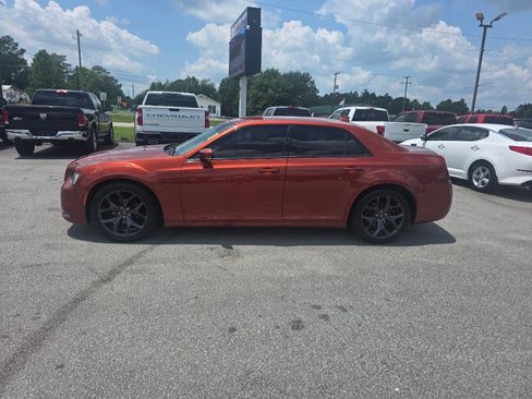 Used 2021 Chrysler 300 S RWD image 2