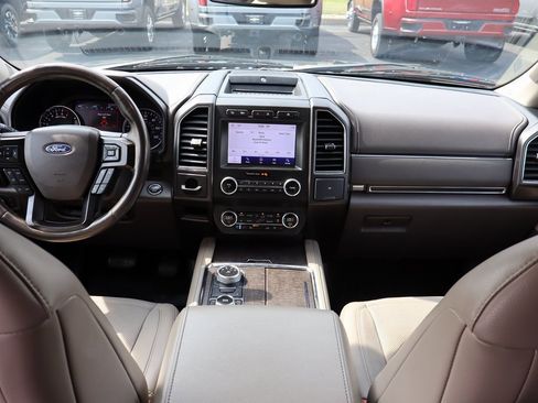 Used 2020 Ford Expedition Limited image 22