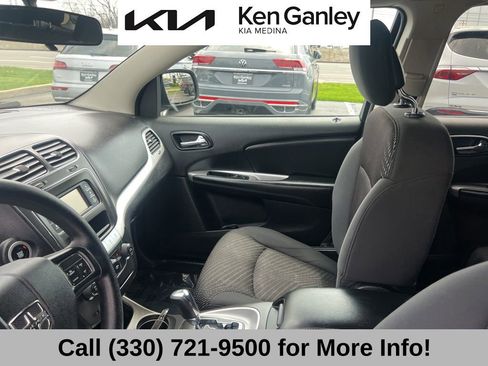 Used 2017 Dodge Journey SXT w/ Comfort/Convenience Group image 36