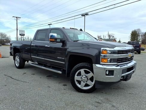 Used 2015 Chevrolet Silverado 2500 LTZ w/ Duramax Plus Package image 2