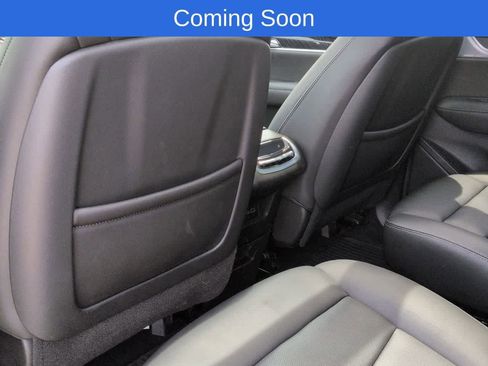 Used 2024 Cadillac XT6 Premium Luxury AWD/4WD image 18