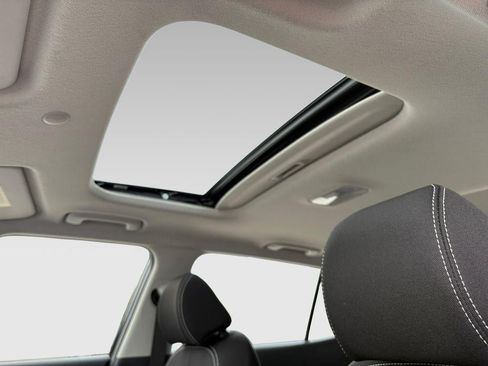 New 2026 Hyundai Venue SEL FWD image 36
