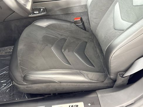 Used 2019 Aston Martin DBS Superleggera image 18