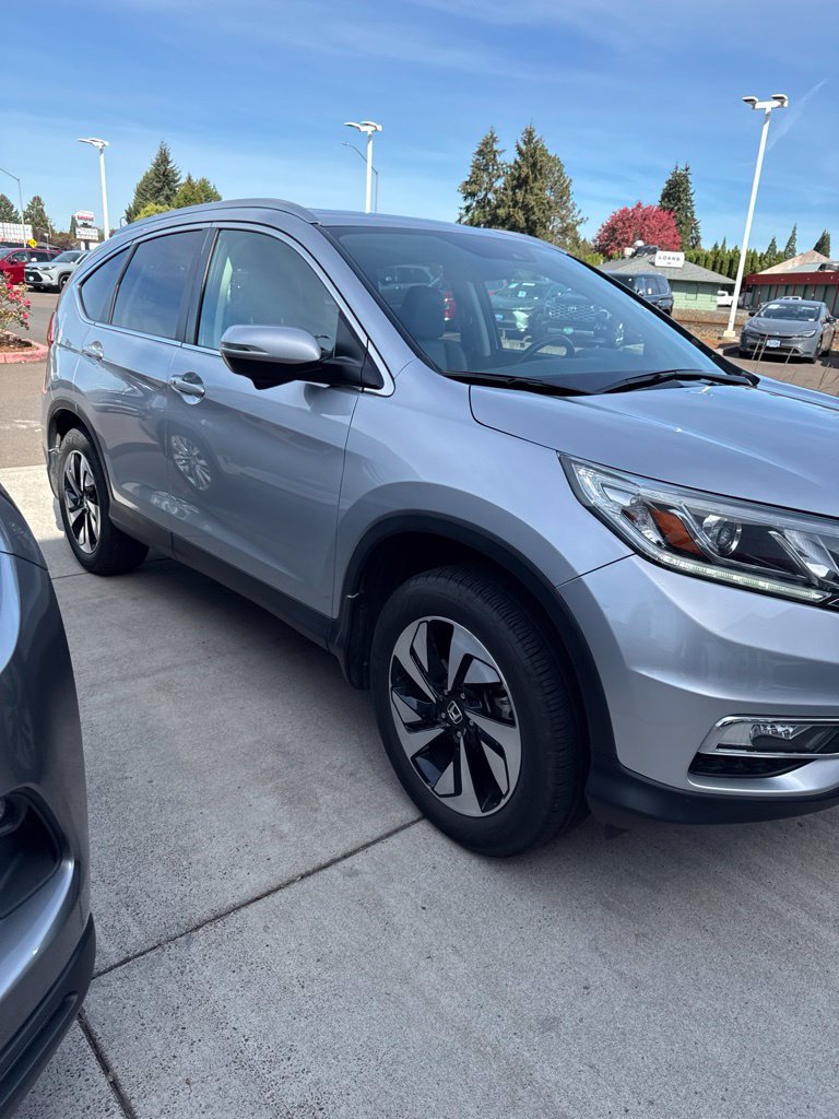Used 2016 Honda CR-V Touring image 2