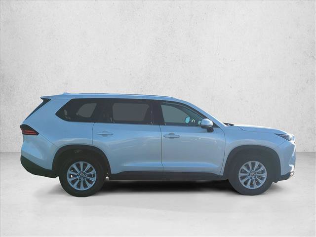 Used 2025 Toyota Grand Highlander FWD image 4