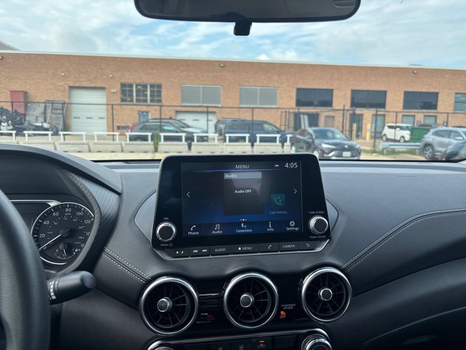 Used 2025 Nissan Sentra SV FWD image 16