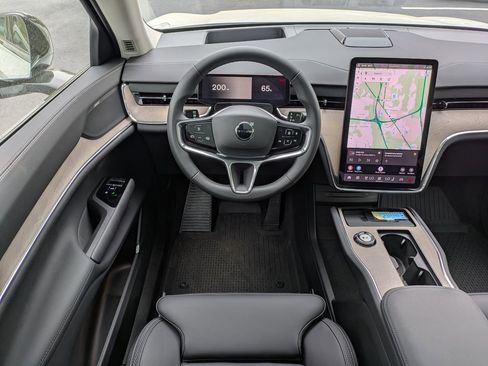 Used 2025 Volvo EX90 Ultra w/ Protection Package Premier image 23