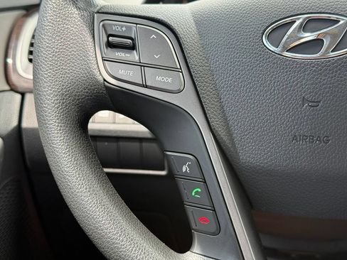 Used 2018 Hyundai Santa Fe Sport w/ 2.4L Value Package 02 FWD image 21