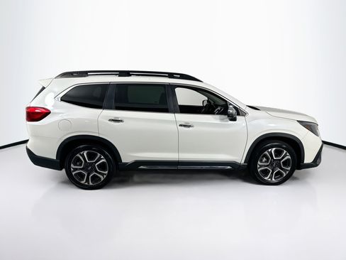 Used 2023 Subaru Ascent Touring AWD/4WD image 4