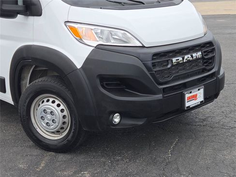 Used 2026 RAM ProMaster 2500 w/ Convenience Group FWD image 2