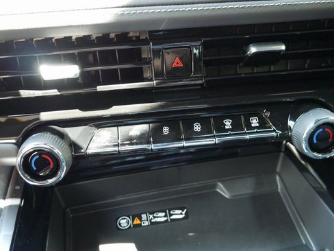 New 2025 Chevrolet Tahoe Premier image 18