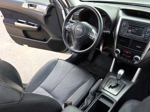 Used 2011 Subaru Forester 2.5X Touring AWD/4WD image 46