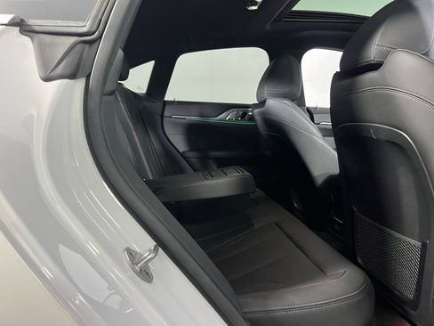 Used 2023 BMW i4 eDrive35 w/ Premium Package image 28