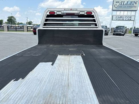 Used 2020 GMC Sierra 3500 4x4 Crew Cab w/ Convenience Package image 9