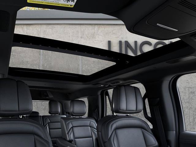 New 2027 Lincoln Navigator Reserve w/ Jet Appearance Package AWD/4WD image 22