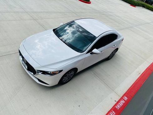 Used 2020 MAZDA MAZDA3 Sedan FWD image 30